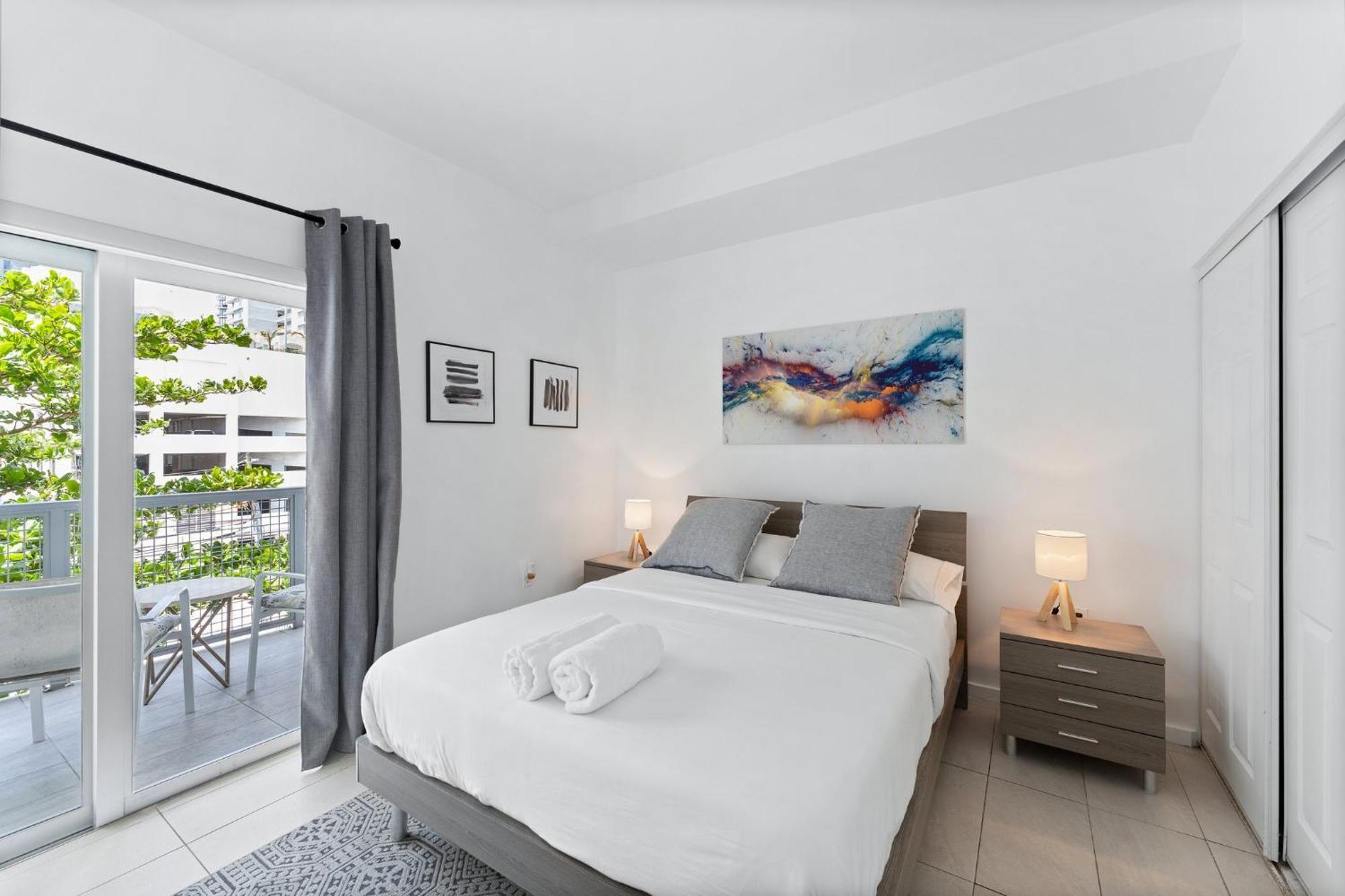Modern Apartment In Edgewater 마이애미 객실 사진